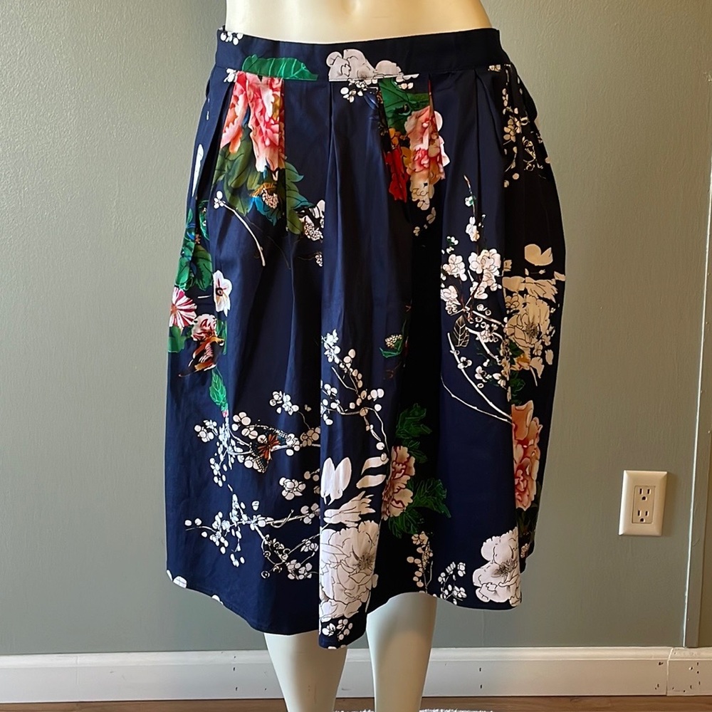NWT, Grace Karin, pleated, floral skirt.    size L